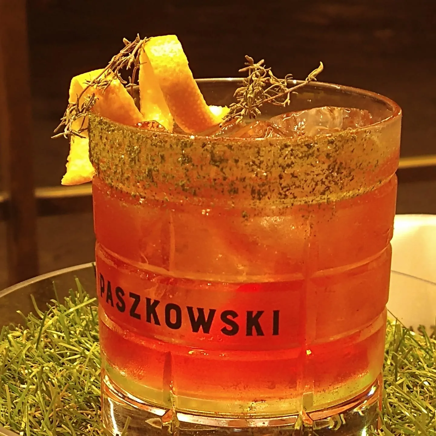 Cocktail -Il conte nell'orto di Francesco Guetta e Roberto Sibilano